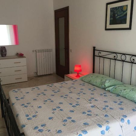 Casa Elena Apartment Албисола Супериоре Екстериор снимка