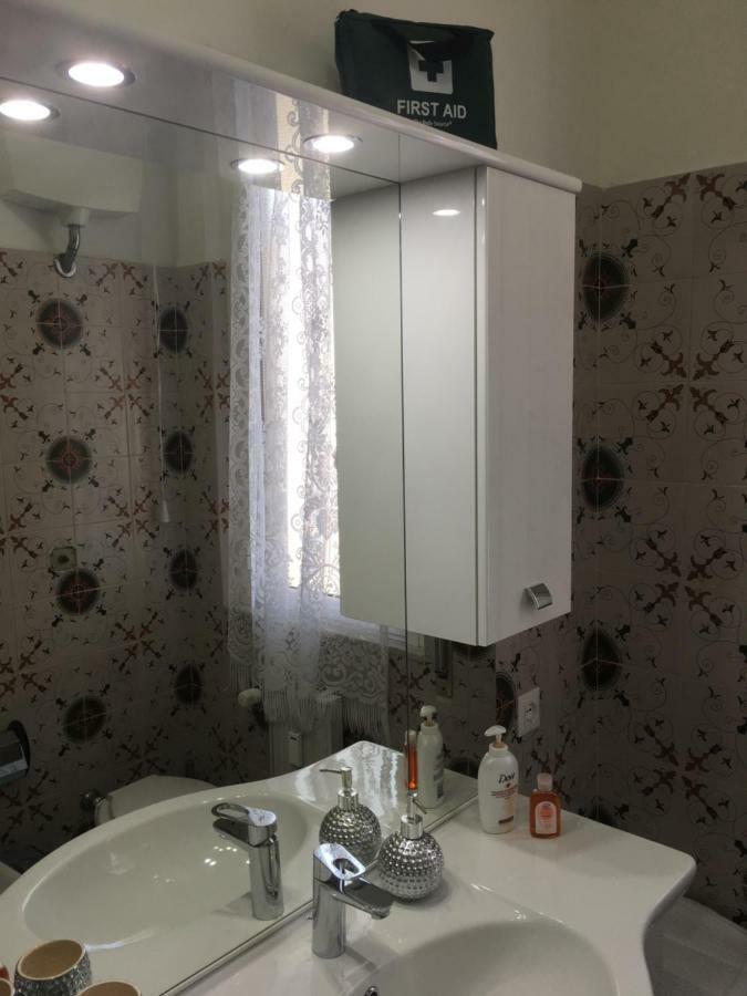 Casa Elena Apartment Албисола Супериоре Екстериор снимка